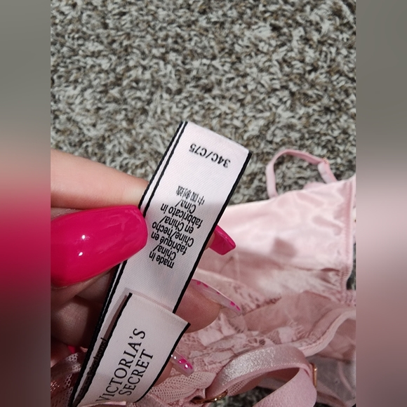 Victorias Secret corset - Picture 3 of 3